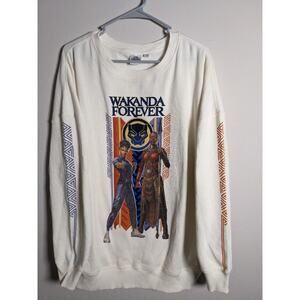NWT Women's Size Medium M Marvel Black Panther Wakanda Forever Sweatshirt